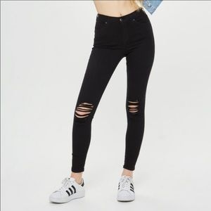 BLACK DISTRESSED TOPSHOP JAMIE JEANS